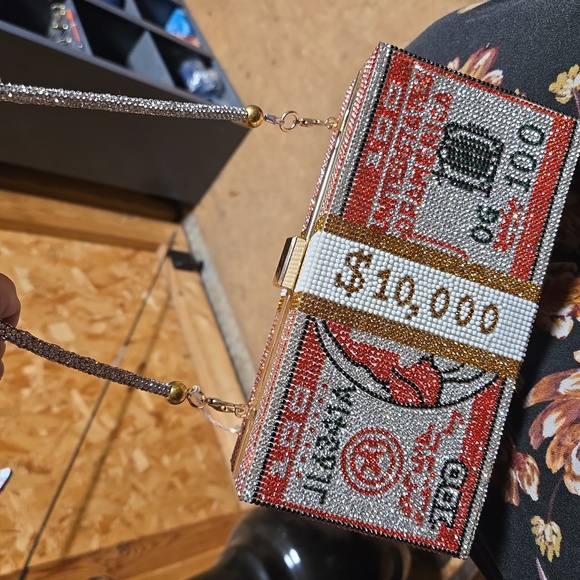 2nd Free Giveaway Studded $ Money Clutch and Exquisite Lux Jewelry inside - Picture 1 of 4